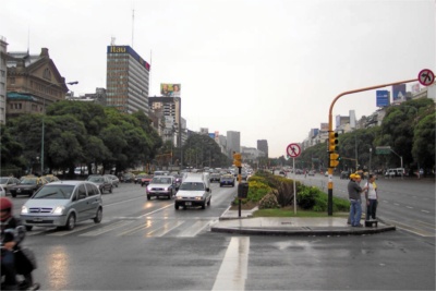 08_Buenos Aires_Avenida_9_de_Julio.jpg